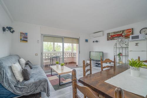 Goldhome - Apartamento muy bien situado en la avenida principal y muy cerca de la playa