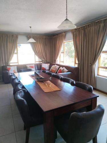 المنظر الخارجي, Lagoon Breeze Guest House in باراداس