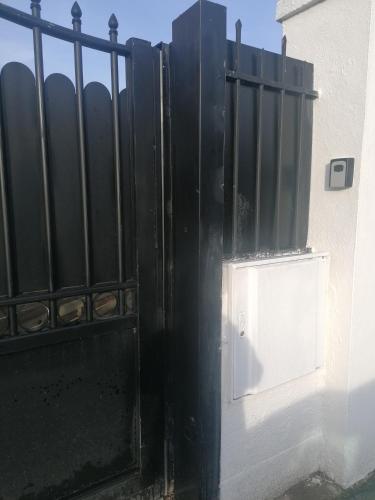 Maisonnette indépendante (Maisonnette independante) in Morangis