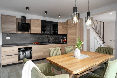 Casa Oliveto by Briskva in เซเร