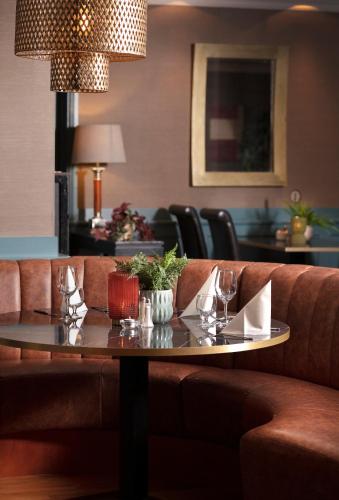 Brook Lane Hotel - image 3
