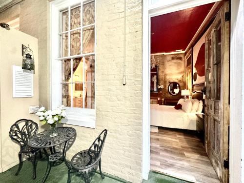 Fleur De Lis Mansion – New Orleans, LA