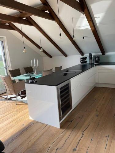 Juwel am Stadtrand von Wien in 科爾內伯格