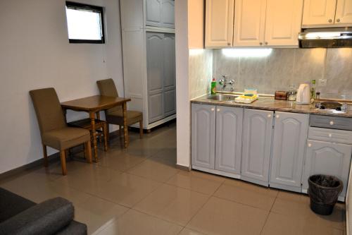 Yeshill Apart & Studio in Budva