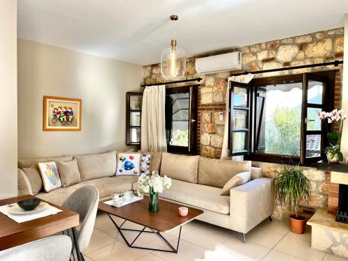 Boutique Stone Houses - Παραλία Βατοπεδίου