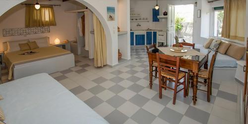 Villa Mina in Milos Island