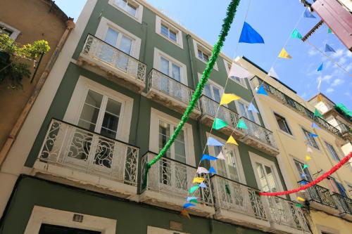 Apartamento com varanda no centro de Lisboa TTL269 - image 8