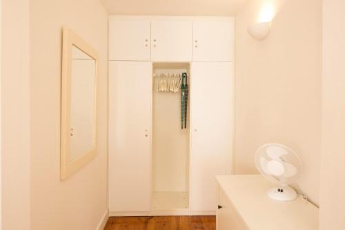 Apartamento com varanda no centro de Lisboa TTL269 - image 2