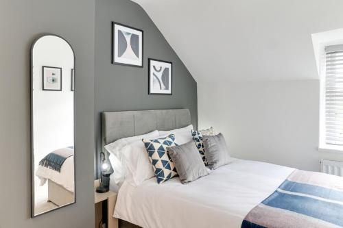 Beam End Snainton - Modern 2-bedroom Stone Cottage