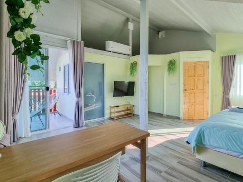 Tina's Living Paradise II - Guesthouses with private pool, 5 min to beach Tina's Living Paradise II - Guesthouses with private pool, 5 min to beach