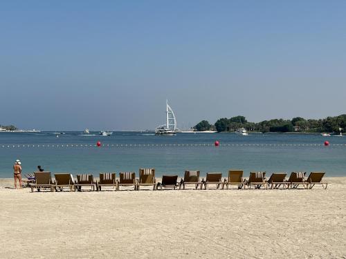 Luxury Living w private beach and Burj AlArab view, Dubaj (fotografie 5)