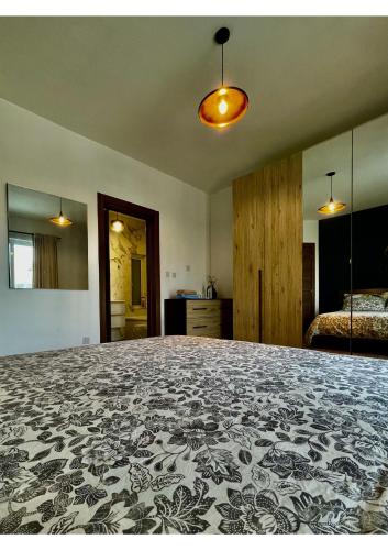 Airport Accommodation Bedroom with Bathroom Self Check In and Self Check Out Air-condition Included in Zurrieq
