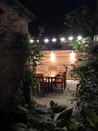 Fasiliteter, La couque cuivrée (La couque cuivree) in Dinant