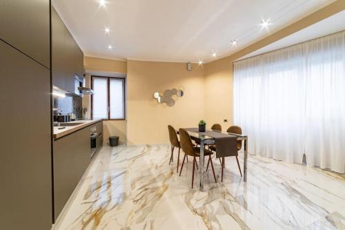 50 Gandino Deluxe, Roma (foto 9)