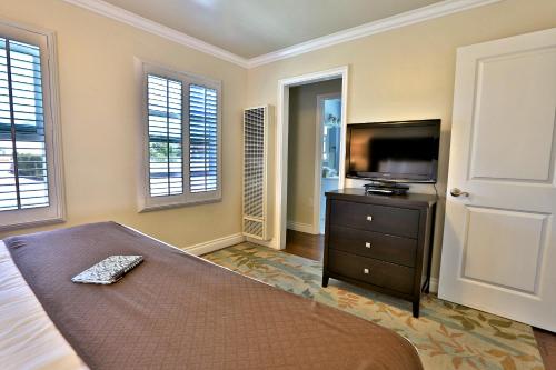 Photo - Beach Bungalow Inn and Suites