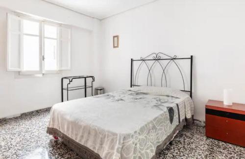 private room in shared apartment Valencia WorkStay, Valencie (fotografie 3)