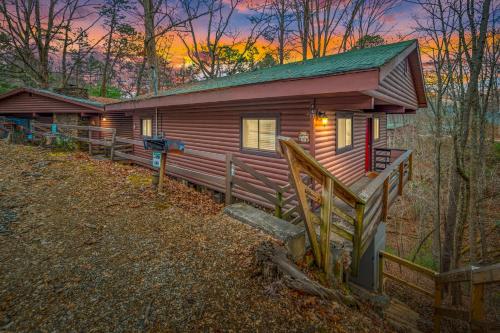 Laughing Bear Cabin 44B in Bryson City, USA