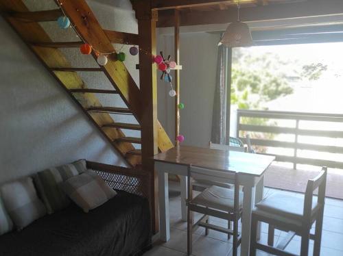 Apart en 2 plantas, a 200 mts del Mar