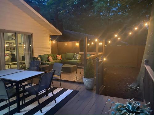 Classic home in the Waukazoo Woods Holland Michigan in Holland, USA