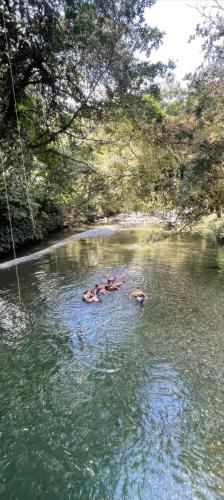 Chalet OCULTO Acceso al Rio Cristalino/Fogata/Hamacas