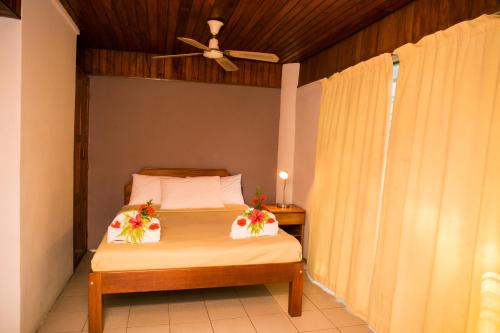 Standard Double Room image 3