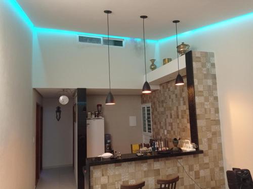 Residência completa e com garagem