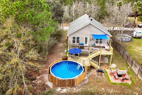Waterfront Home with Pool, Hot Tub and Game Area