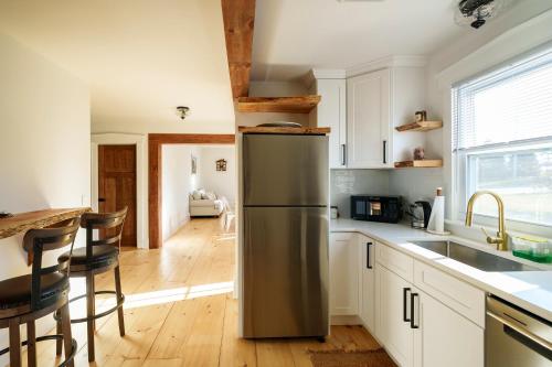 Charming Farmhouse near Bird in Hand - image 13