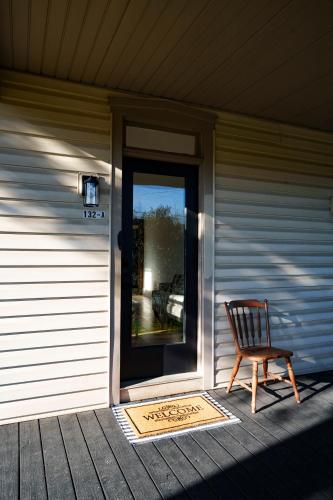 Charming Farmhouse near Bird in Hand - image 11