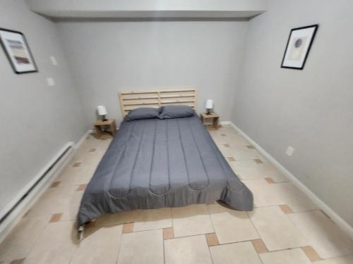 Mins to NYC Spacious 2 Bedroom Apartment