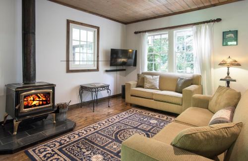 Winter Rose - gorgeous gardens sleeps 5, Olinda (fotografie 5)