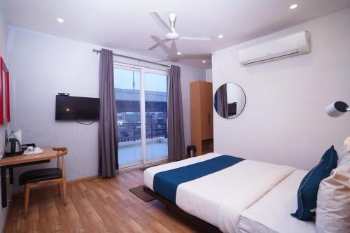 Hotel Mira Residency- Outer Ring Road, Paschim Vihar