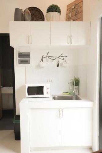 Tierra Javier near Sacred Heart Medical Center