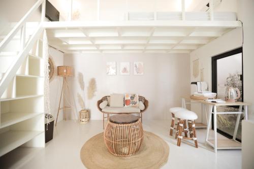 Tierra Javier near Sacred Heart Medical Center