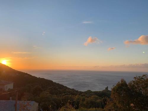 Villa avec vue imprenable sur la mer cap corse - Location saisonnière - Pino