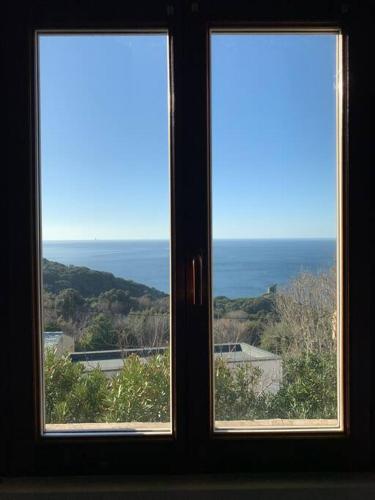 Villa avec vue imprenable sur la mer cap corse