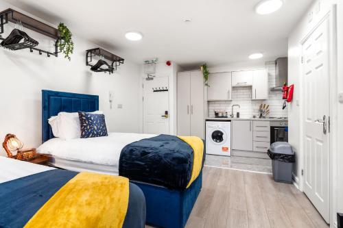 Kunda House Pershore 1257