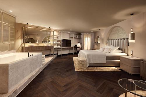 Van der Valk Hotel Groningen Zuidbroek - image 2