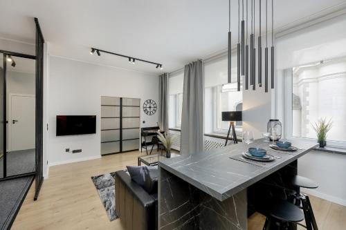 Apartment image 8