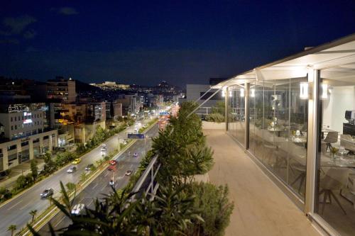 Athenaeum Smart Hotel - Tap to explore photos