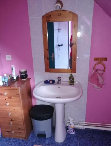 Veigné Room (Veigne Room) in Montbazon