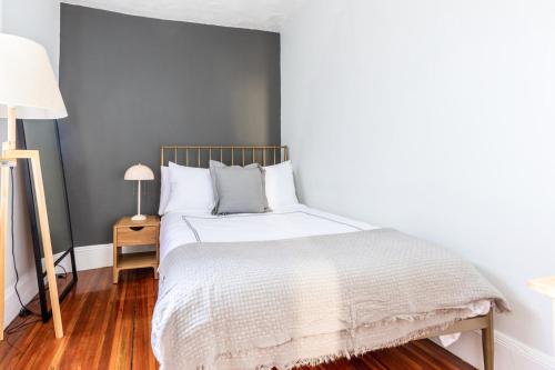 Bright Beacon Hill 1BR nr Boston Common BOS-233 detail