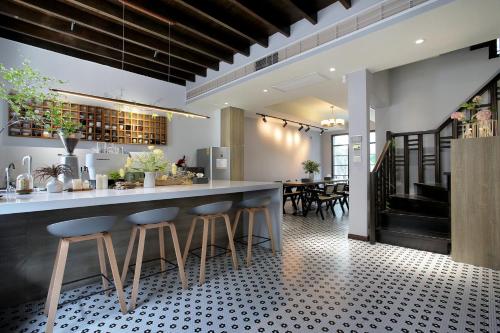 Shanghai Downtown Hills Boutique Guesthouse - Near Metro Line 7, Exit 3, Changping Road, Szanghaj (zdjęcie 6)