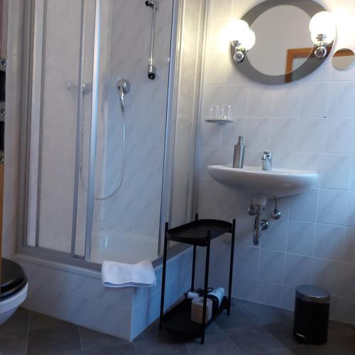Vannas istaba, Pension am Bach in Stutzerbach