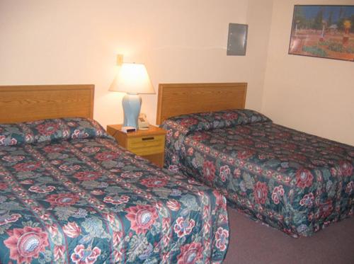 Double Room with Two Double Beds - Smoking