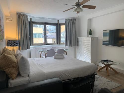 Marlyn Lodge – City of London - image 13