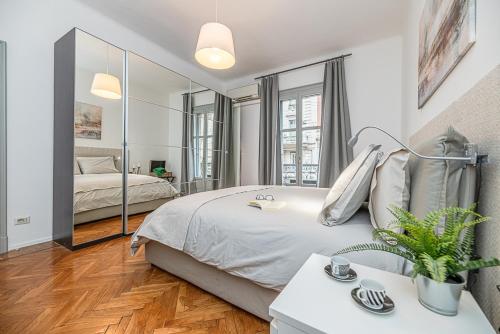 Art Around In Monti House