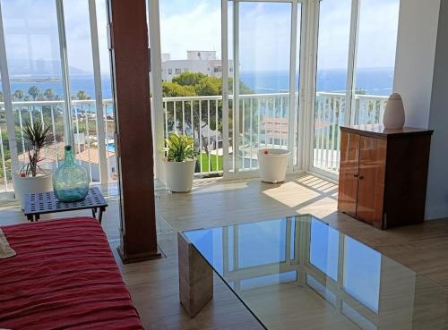 Apartamento 1ª línea de playa – khách sạn tại El Planet