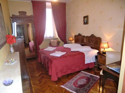 HOTEL SARA – Turin, NY