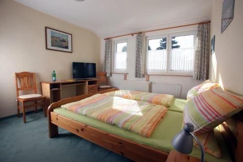 Standard Double Room with Shower